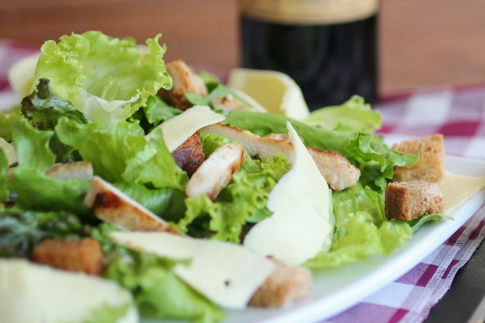 leafy green salad made with fresh vegetables